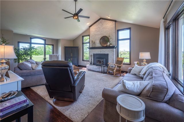 2804 Harvest Lane, North Huntingdon, PA 15642