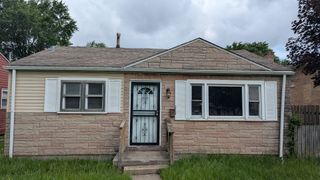 14136 S Hoxie Avenue, Burnham, IL 60633