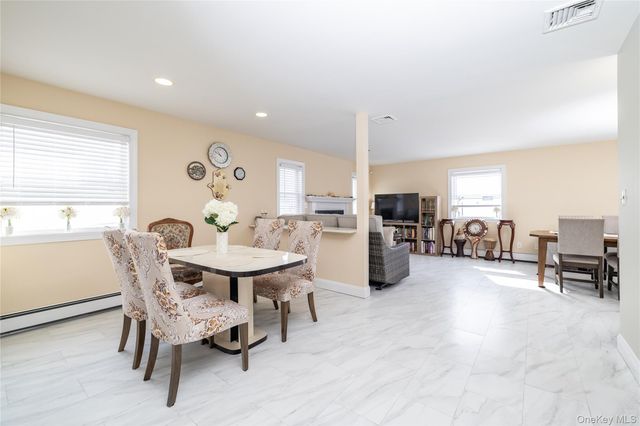 458 E Pine Street, Long Beach, NY 11561