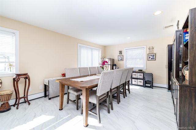 458 E Pine Street, Long Beach, NY 11561