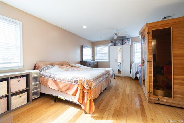 458 E Pine Street, Long Beach, NY 11561