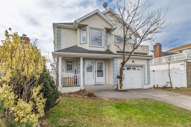 458 E Pine Street, Long Beach, NY 11561