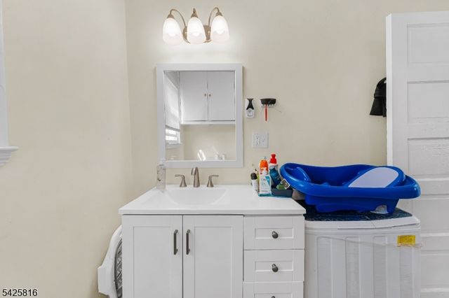 133 S 20Th Ave, Manville Boro, NJ 08835