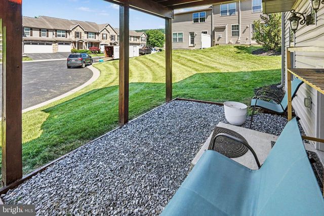 2648 AMANDA DR, Harrisburg, PA 17112