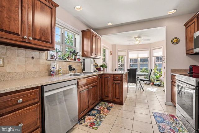 2648 AMANDA DR, Harrisburg, PA 17112