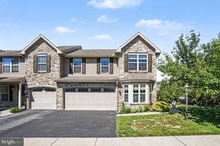 2648 AMANDA DR, Harrisburg, PA 17112