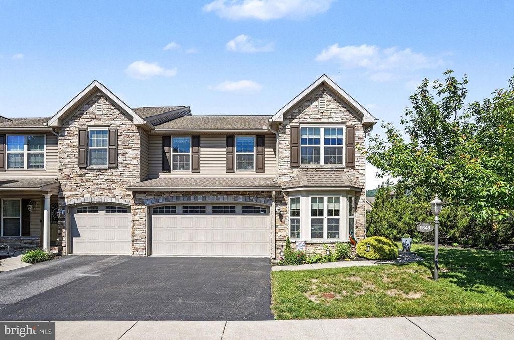 2648 AMANDA DR, Harrisburg, PA 17112