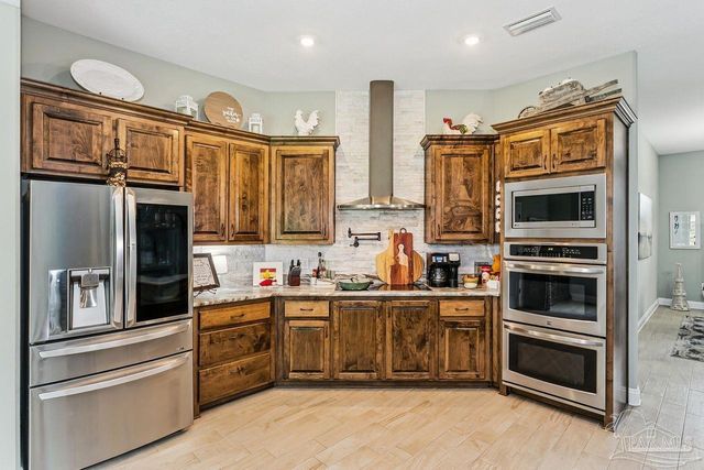 5534 Bellview Ct, Milton, FL 32583