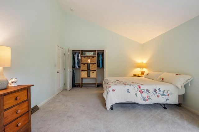 157 Chestnut Street 5, Foxboro, MA 02035