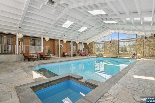 91 Chestnut Ridge Road, Saddle River, NJ 07458