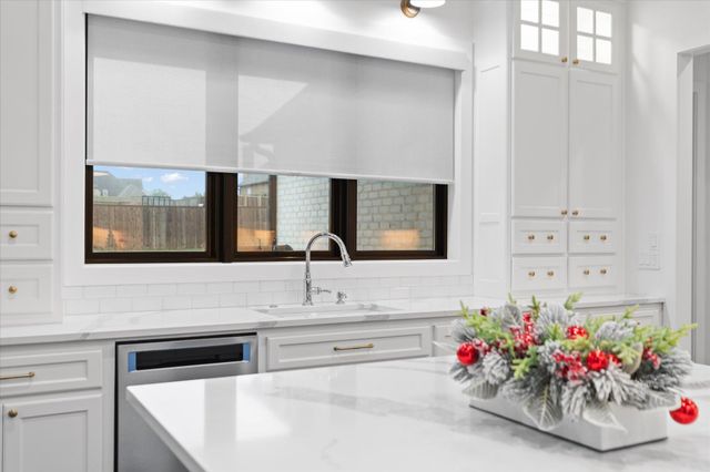 211 Ella Kate Dr., Longview, TX 75605