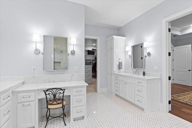 211 Ella Kate Dr., Longview, TX 75605