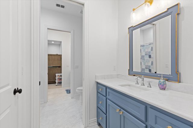 211 Ella Kate Dr., Longview, TX 75605