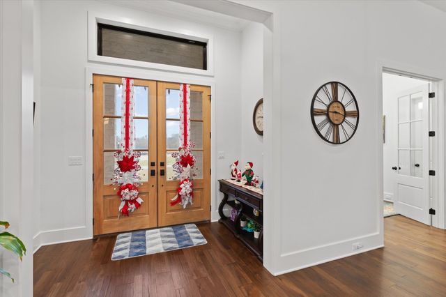 211 Ella Kate Dr., Longview, TX 75605