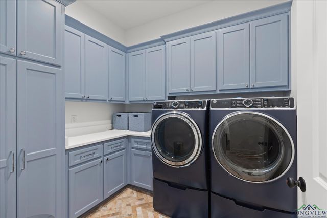 211 Ella Kate Dr., Longview, TX 75605