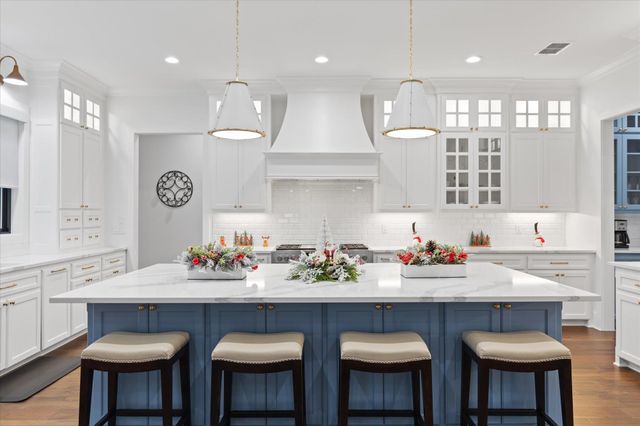 211 Ella Kate Dr., Longview, TX 75605