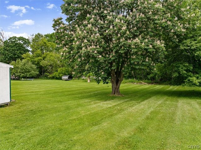 123 Seneca Avenue, Vernon, NY 13421