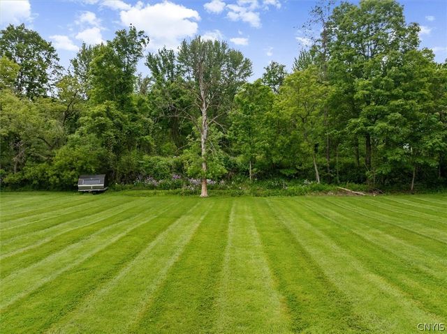 123 Seneca Avenue, Vernon, NY 13421