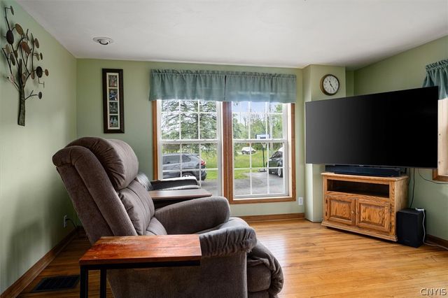 123 Seneca Avenue, Vernon, NY 13421