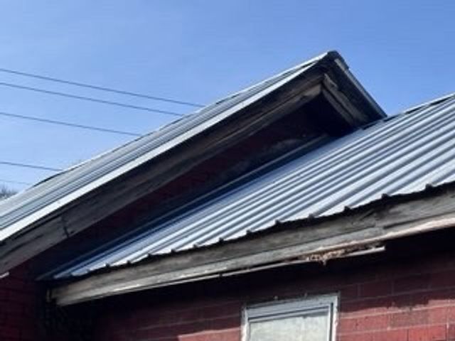 511 E 8th St, Columbia, TN 38401