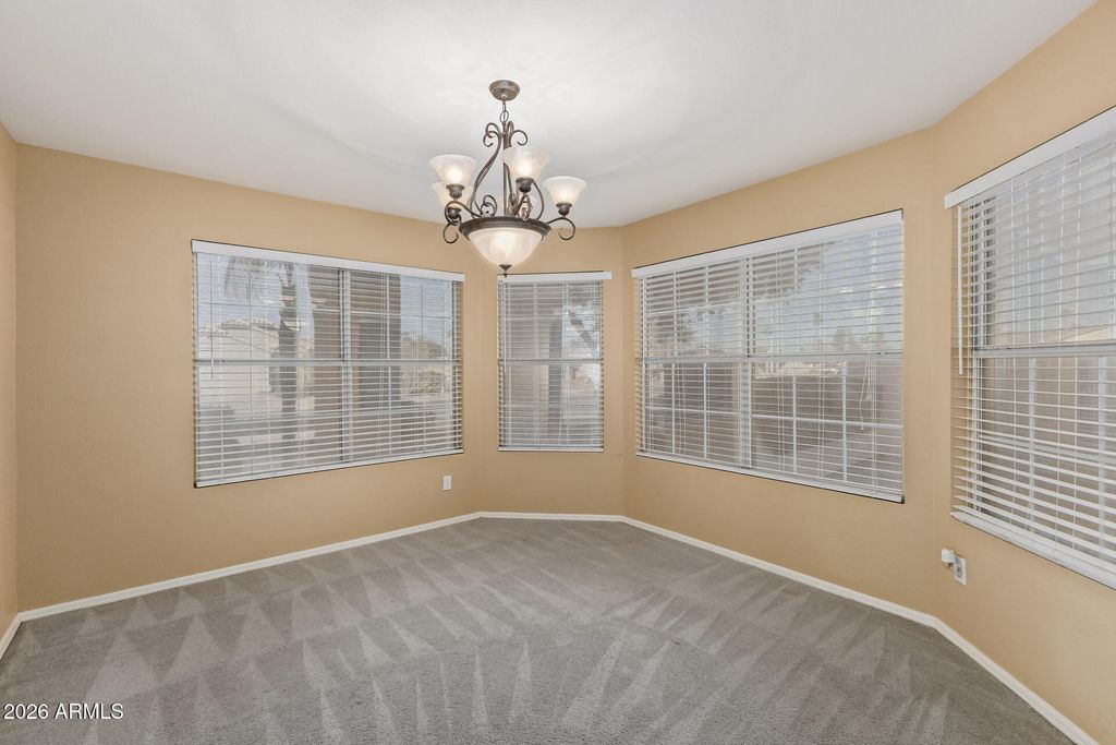 Image 15 of property listing at 5711 W COCHISE Drive, Glendale, AZ 85302