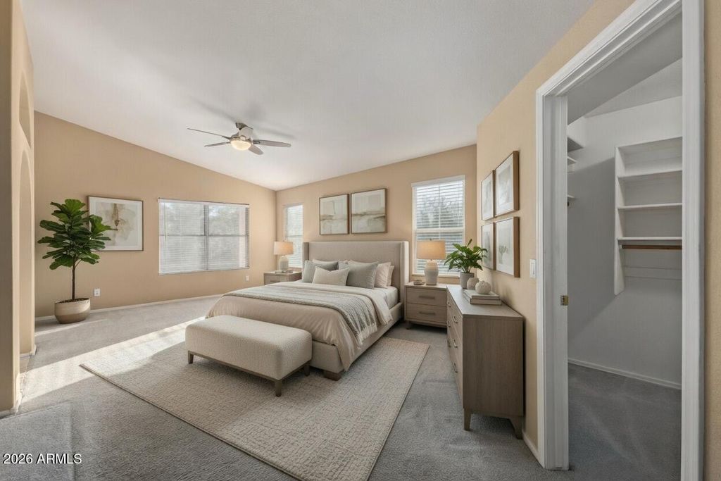 Image 24 of property listing at 5711 W COCHISE Drive, Glendale, AZ 85302