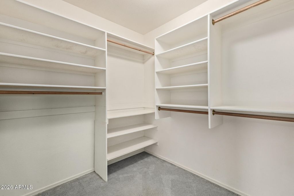 Image 28 of property listing at 5711 W COCHISE Drive, Glendale, AZ 85302