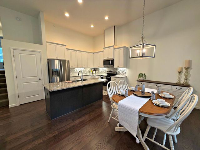 13349 Bronze Parkway, Rosemount, MN 55068