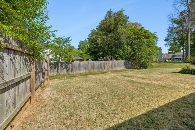 6466 Brookmead Circle, Hixson, TN 37343