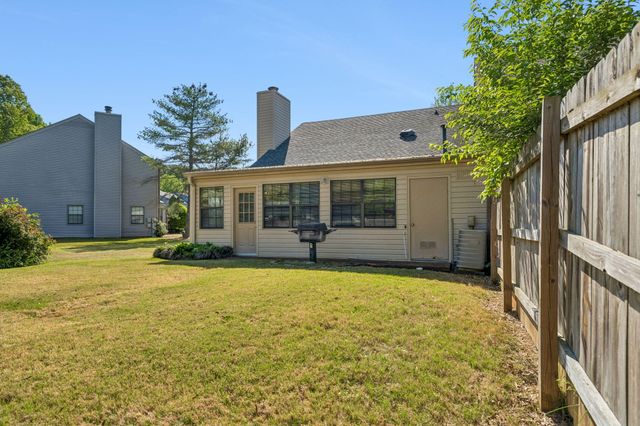 6466 Brookmead Circle, Hixson, TN 37343