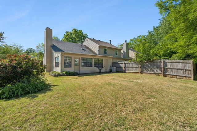 6466 Brookmead Circle, Hixson, TN 37343