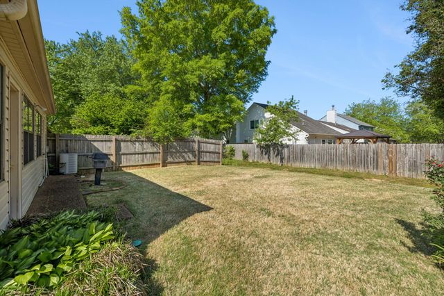 6466 Brookmead Circle, Hixson, TN 37343