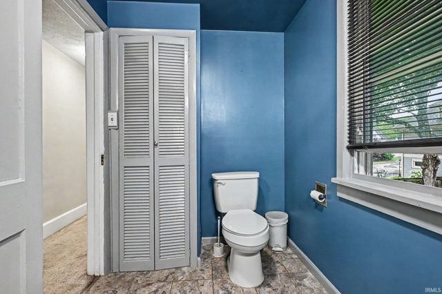 1620 Portage Avenue, South Bend, IN 46616