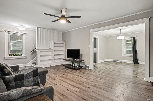 1620 Portage Avenue, South Bend, IN 46616