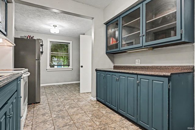 1620 Portage Avenue, South Bend, IN 46616