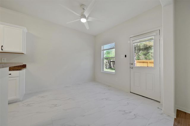 305 Crooked Pine Court, Conroe, TX 77304