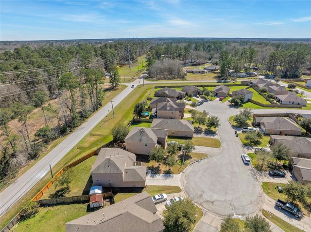 305 Crooked Pine Court, Conroe, TX 77304