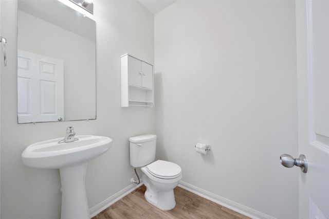 305 Crooked Pine Court, Conroe, TX 77304