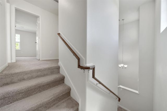 305 Crooked Pine Court, Conroe, TX 77304