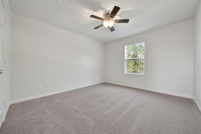 305 Crooked Pine Court, Conroe, TX 77304