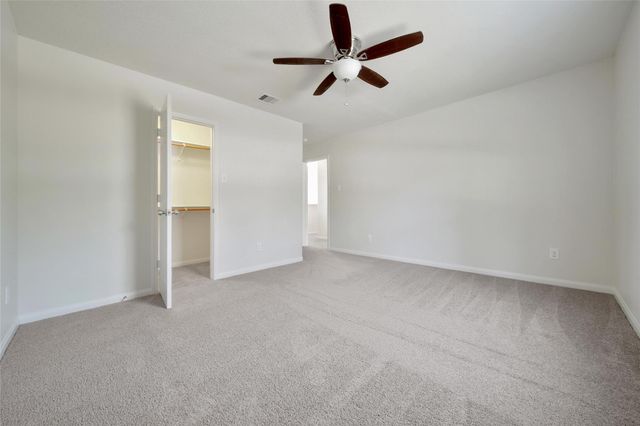 305 Crooked Pine Court, Conroe, TX 77304