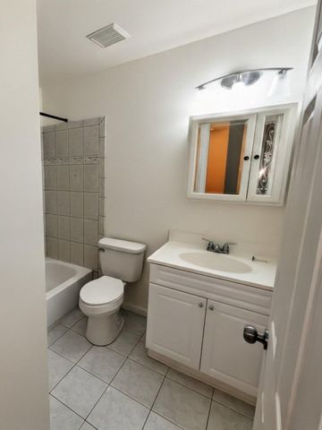 145 BISHOPS GATE LN, Doylestown, PA 18901