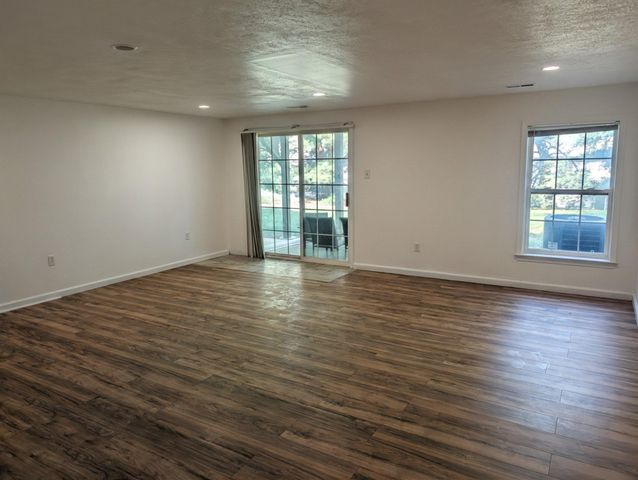145 BISHOPS GATE LN, Doylestown, PA 18901