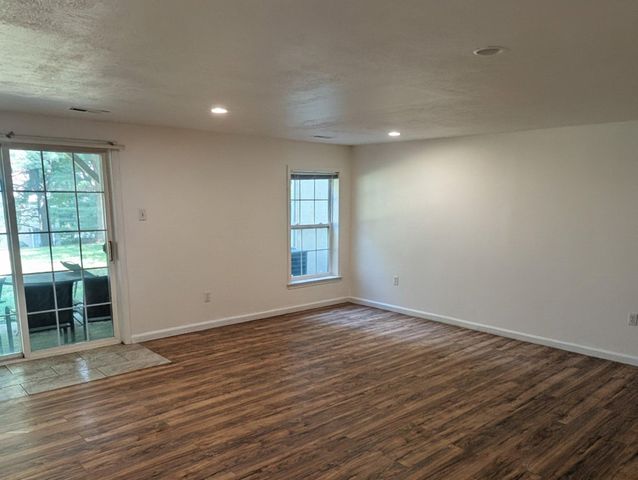 145 BISHOPS GATE LN, Doylestown, PA 18901