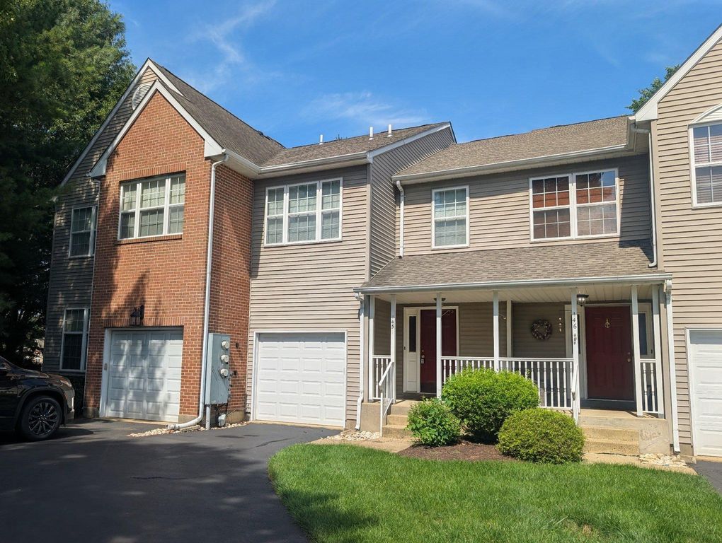 145 BISHOPS GATE LN, Doylestown, PA 18901