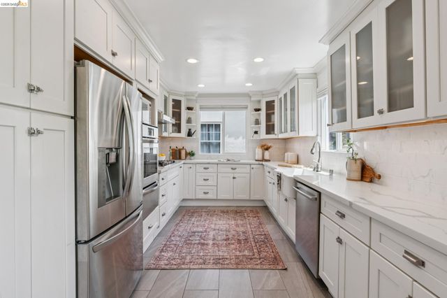 815 Portal Ave, Oakland, CA 94610
