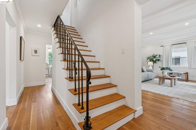 815 Portal Ave, Oakland, CA 94610