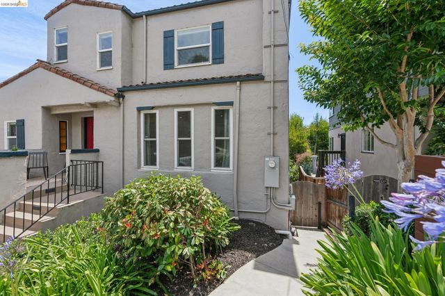 815 Portal Ave, Oakland, CA 94610