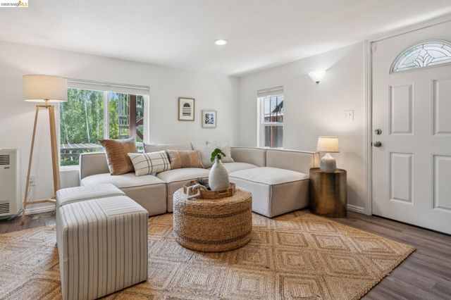 815 Portal Ave, Oakland, CA 94610