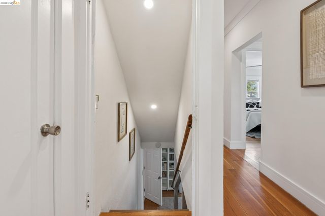 815 Portal Ave, Oakland, CA 94610